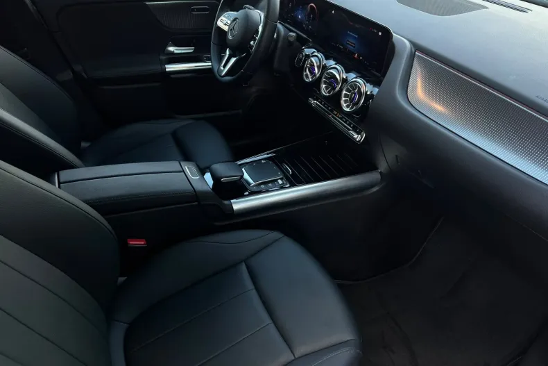 Mercedes-Benz GLA (Clasa GLA) din 2022 cu 24.607 km - oferta MER226399 - foto 13