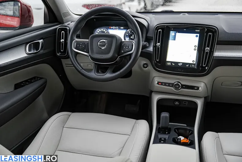 Volvo XC40 din 2021 cu 25.650 km - oferta VOL226409 - foto 8