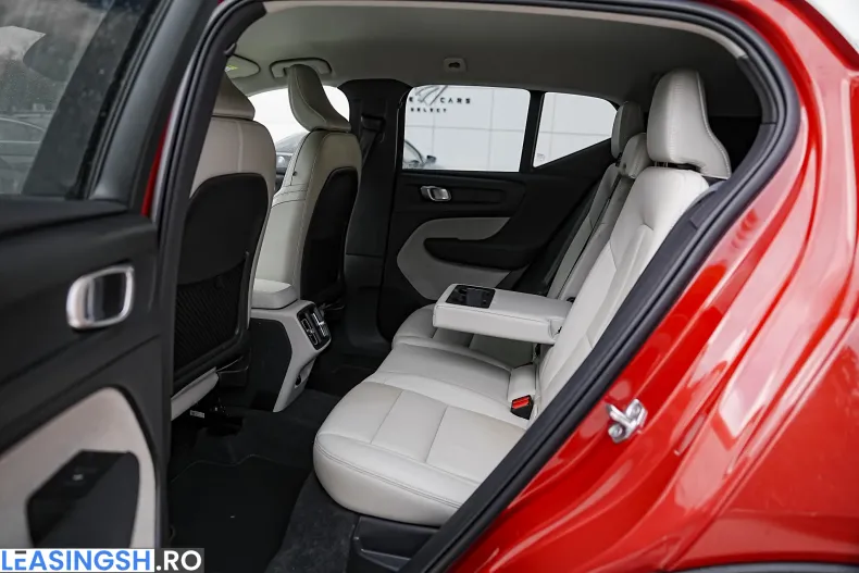 Volvo XC40 din 2021 cu 25.650 km - oferta VOL226409 - foto 14
