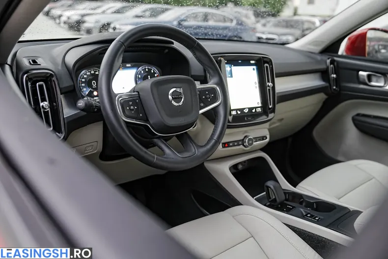 Volvo XC40 din 2021 cu 25.650 km - oferta VOL226409 - foto 16