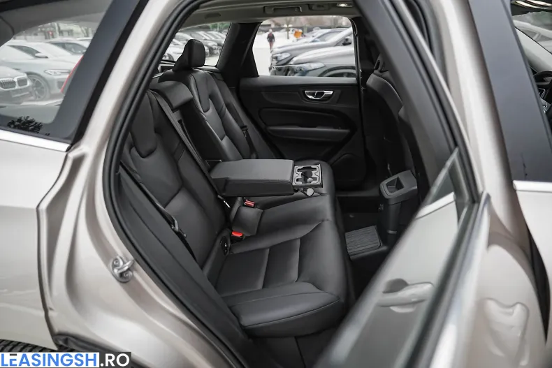 Volvo XC60 din 2023 cu 115.150 km - oferta VOL226424 - foto 19