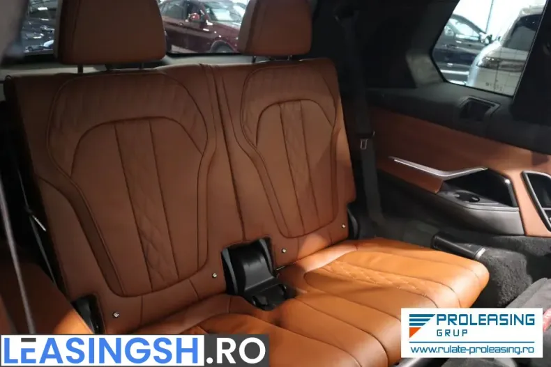 BMW X7 (Seria X) din 2023 cu 24.126 km - oferta BMW226429 - foto 18