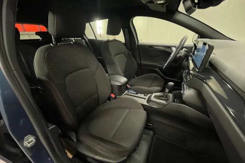Ford Focus din 2023 cu 45.953 km - oferta FOR226436 - foto 10