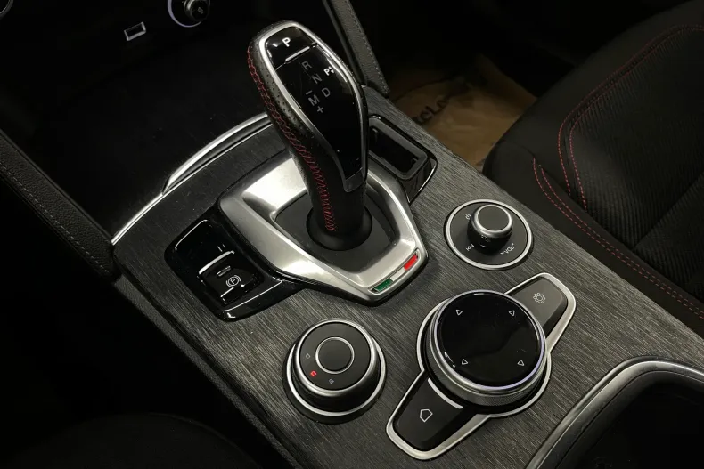 Alfa Romeo Stelvio din 2021 cu 162.212 km - oferta ALF226437 - foto 23