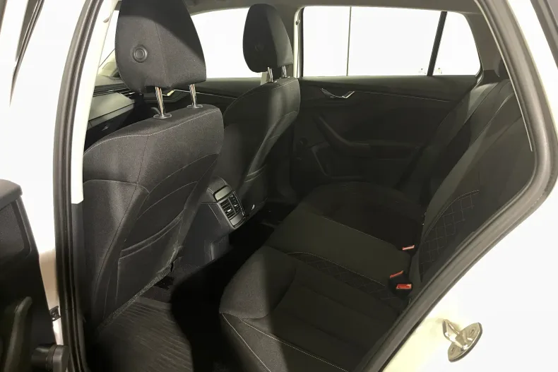 Skoda Scala din 2021 cu 64.039 km - oferta SKO226438 - foto 11