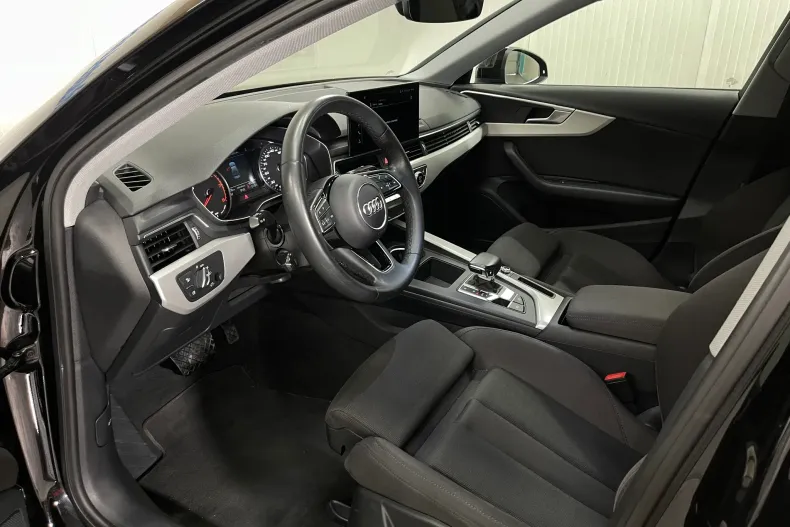 Audi A4 Limuzina din 2023 cu 76.130 km - oferta AUD226443 - foto 5