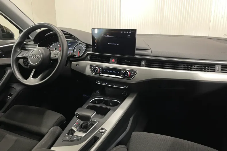 Audi A4 Limuzina din 2023 cu 76.130 km - oferta AUD226443 - foto 8
