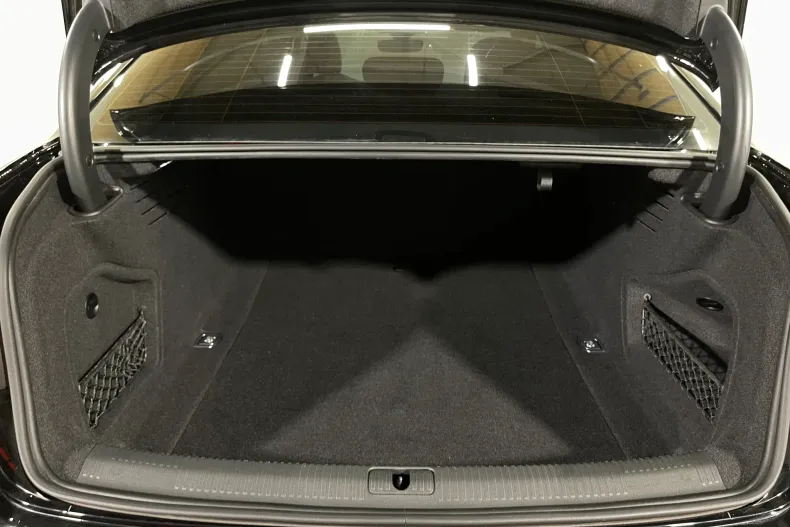 Audi A4 Limuzina din 2023 cu 76.130 km - oferta AUD226443 - foto 12