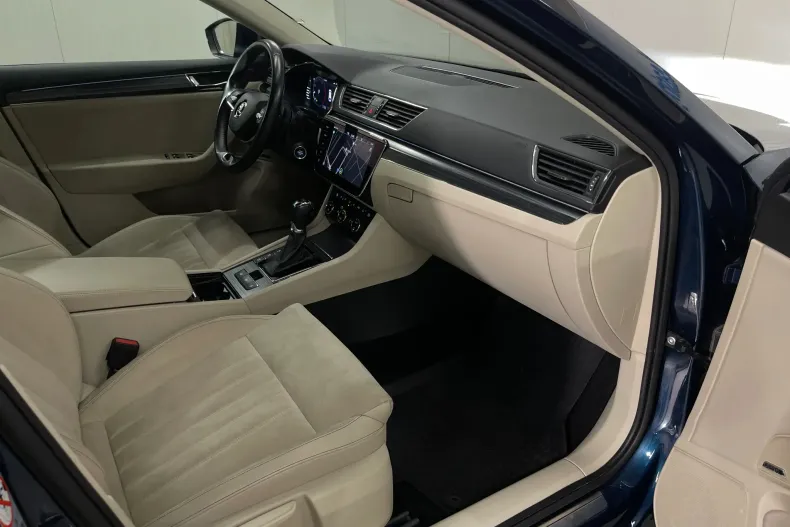 Skoda Superb din 2022 cu 142.858 km - oferta SKO226444 - foto 9