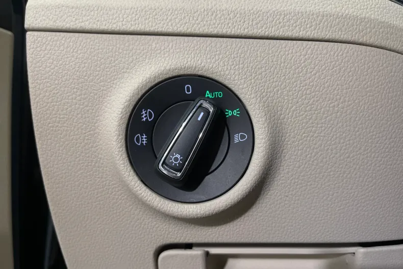 Skoda Superb din 2022 cu 142.858 km - oferta SKO226444 - foto 28
