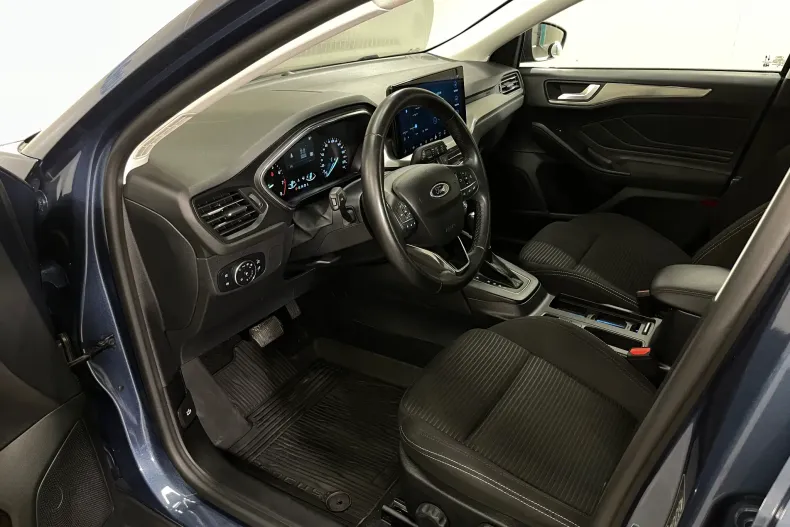 Ford Focus din 2023 cu 68.147 km - oferta FOR226445 - foto 5