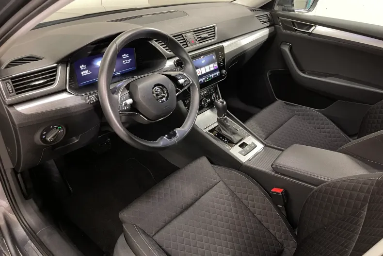 Skoda Superb din 2023 cu 41.764 km - oferta SKO226450 - foto 5