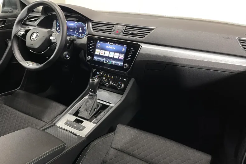 Skoda Superb din 2023 cu 41.764 km - oferta SKO226450 - foto 8