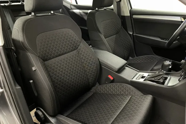 Skoda Superb din 2023 cu 41.764 km - oferta SKO226450 - foto 9