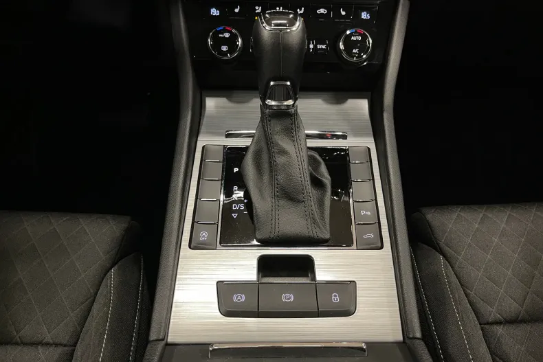Skoda Superb din 2023 cu 41.764 km - oferta SKO226450 - foto 20