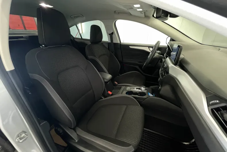 Ford Focus din 2022 cu 105.509 km - oferta FOR226453 - foto 10