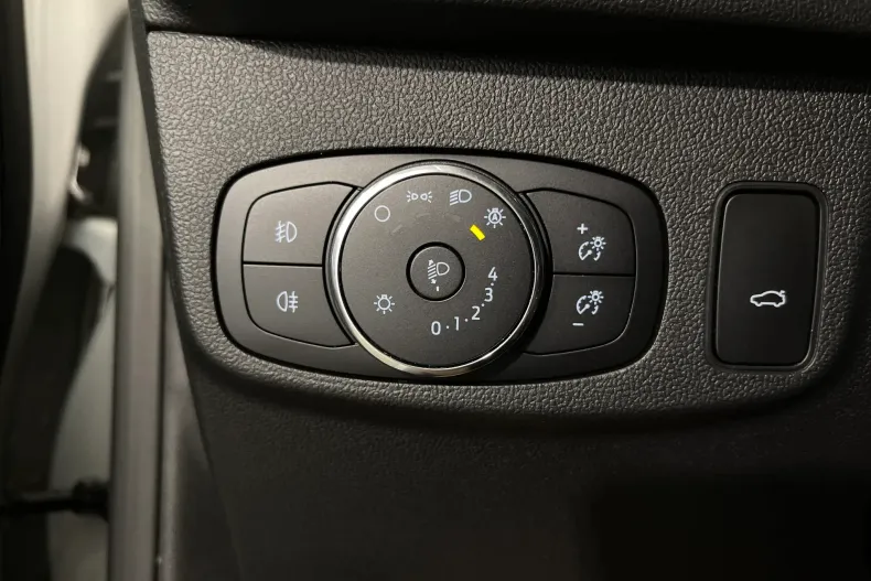 Ford Focus din 2022 cu 105.509 km - oferta FOR226453 - foto 19