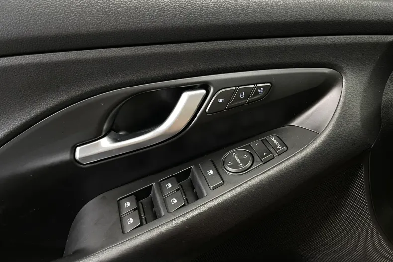 Hyundai i30 din 2023 cu 135.631 km - oferta HYU226454 - foto 21