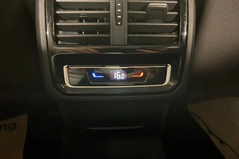 Volkswagen Passat din 2022 cu 116.256 km - oferta VOL226457 - foto 19