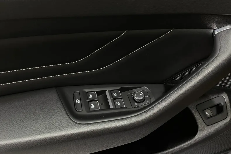 Volkswagen Passat din 2022 cu 116.256 km - oferta VOL226457 - foto 22