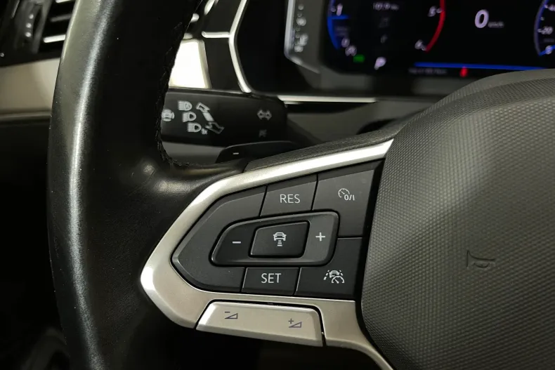 Volkswagen Passat din 2022 cu 116.256 km - oferta VOL226457 - foto 24