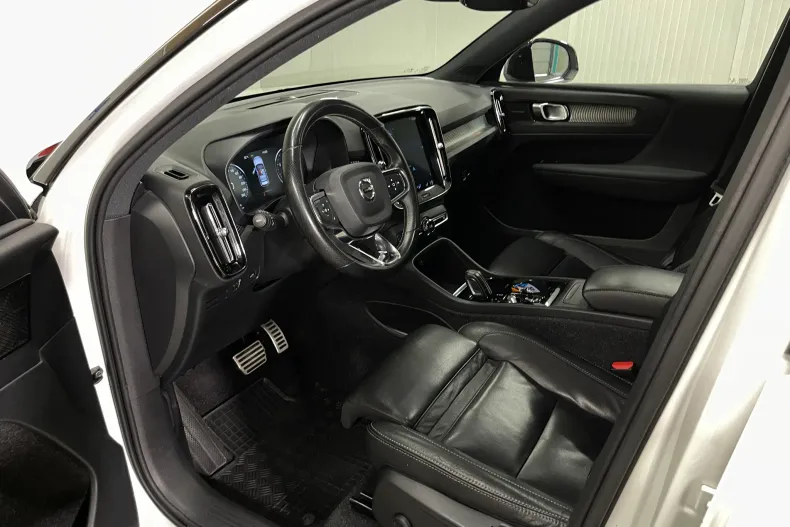 Volvo XC40 din 2020 cu 155.296 km - oferta VOL226463 - foto 5