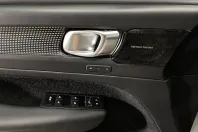 Volvo XC40 din 2020 cu 155.296 km - oferta VOL226463 - foto 23