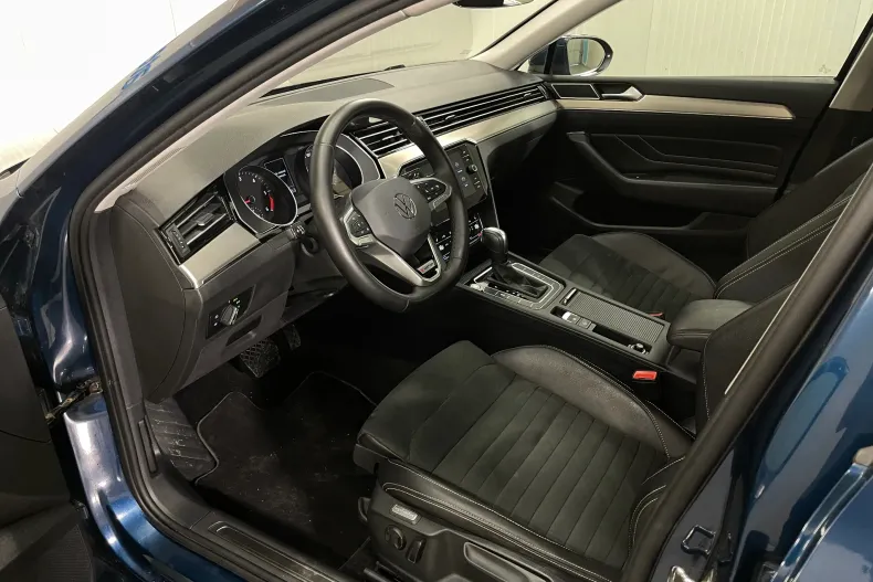 Volkswagen Passat din 2022 cu 175.384 km - oferta VOL226464 - foto 5