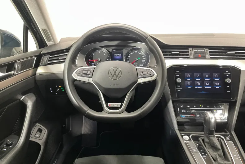 Volkswagen Passat din 2022 cu 175.384 km - oferta VOL226464 - foto 6