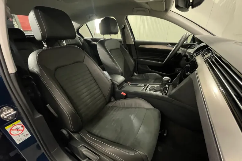 Volkswagen Passat din 2022 cu 175.384 km - oferta VOL226464 - foto 10