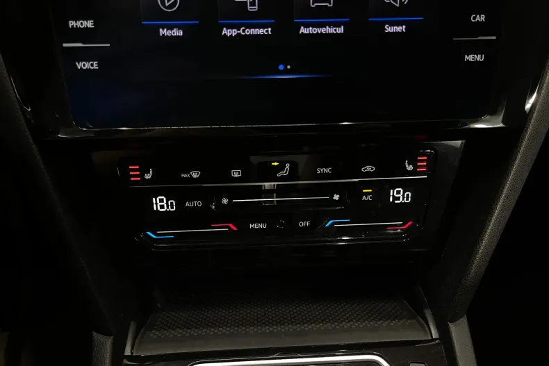 Volkswagen Passat din 2022 cu 175.384 km - oferta VOL226464 - foto 18