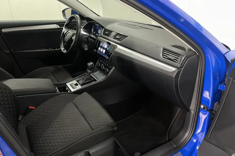 Skoda Superb din 2022 cu 70.483 km - oferta SKO226468 - foto 9
