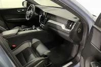 Volvo XC60 din 2022 cu 44.621 km - oferta VOL226475 - foto 9
