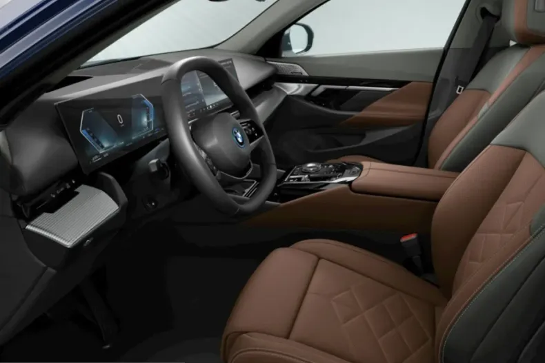 BMW 550 (Seria 5) din 2025 cu 18.900 km - oferta BMW226499 - foto 3