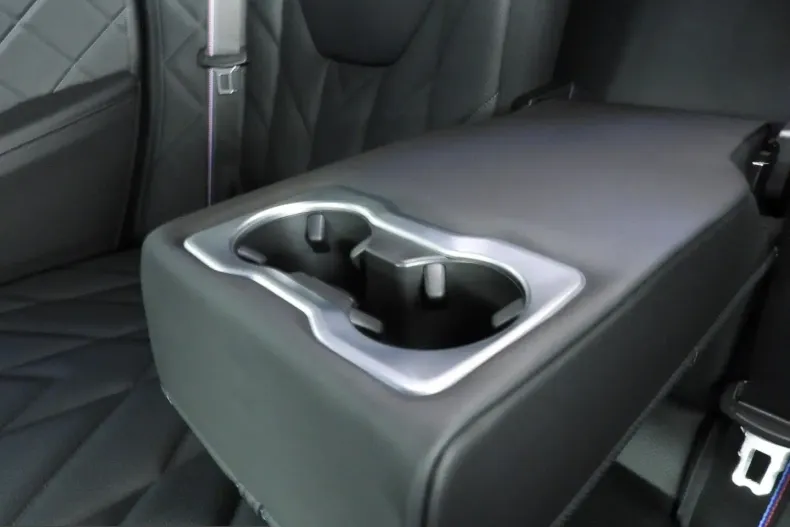 BMW XM (Seria X) din 2025 cu 11.000 km - oferta BMW226501 - foto 19