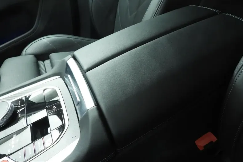 BMW XM (Seria X) din 2025 cu 11.000 km - oferta BMW226501 - foto 28
