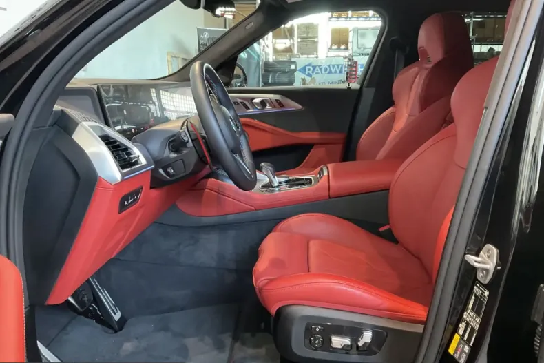 BMW XM (Seria X) din 2025 cu 26.000 km - oferta BMW226505 - foto 8