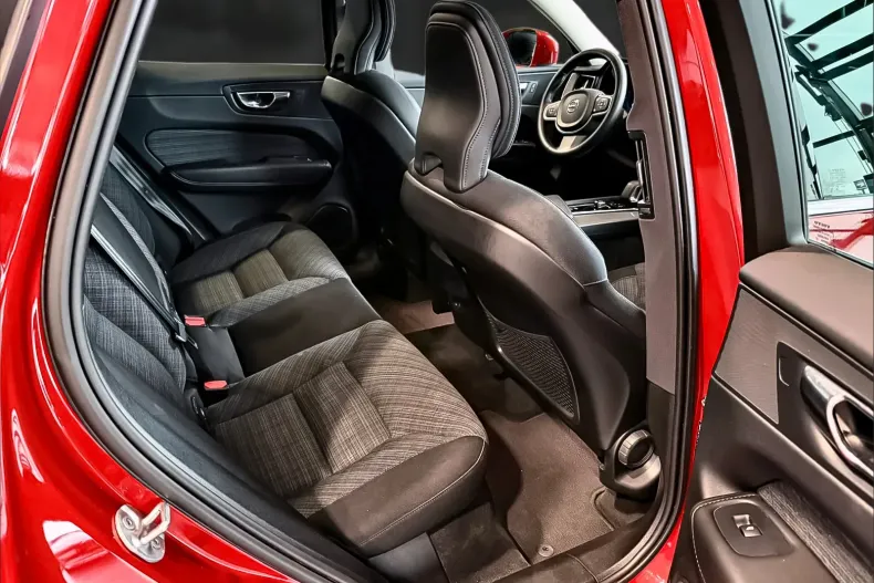Volvo XC60 din 2022 cu 109.000 km - oferta VOL226530 - foto 14