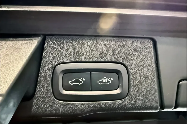 Volvo XC60 din 2022 cu 109.000 km - oferta VOL226530 - foto 23