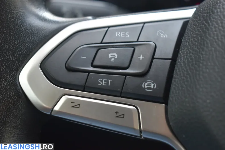 Volkswagen Golf din 2021 cu 42.095 km - oferta VOL226547 - foto 12