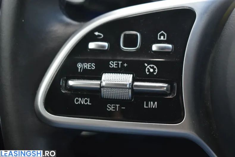 Mercedes-Benz A 250 (Clasa A) din 2022 cu 72.503 km - oferta MER226549 - foto 13