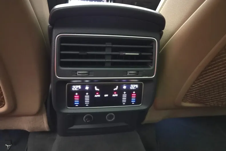Audi Q7 din 2021 cu 94.900 km - oferta AUD226559 - foto 13