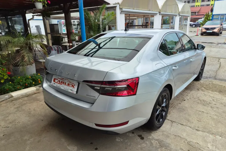 Skoda Superb din 2021 cu 89.400 km - oferta SKO226560 - foto 4