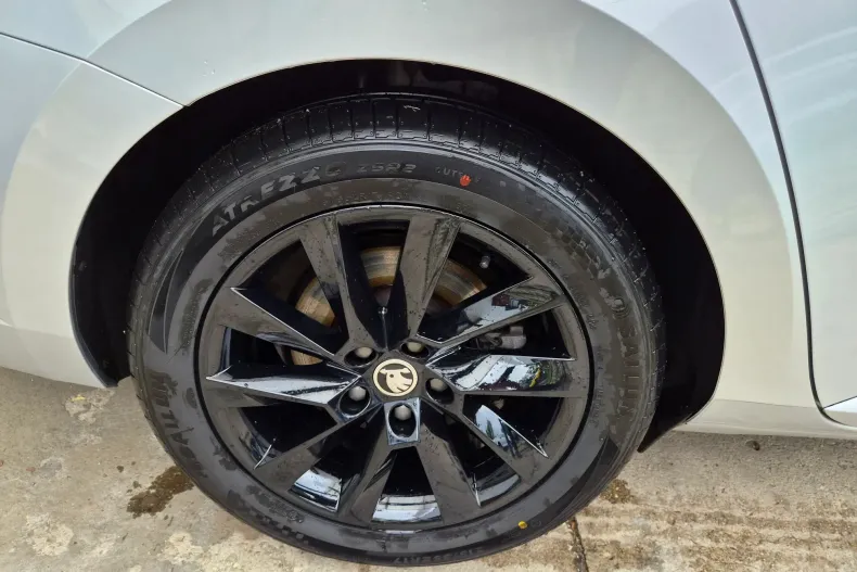 Skoda Superb din 2021 cu 89.400 km - oferta SKO226560 - foto 6