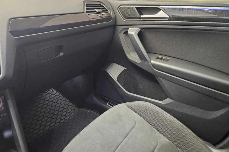 Volkswagen Tiguan din 2022 cu 78.000 km - oferta VOL226561 - foto 25