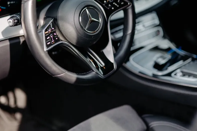Mercedes-Benz E (Clasa E) din 2020 cu 123.990 km - oferta MER226563 - foto 14