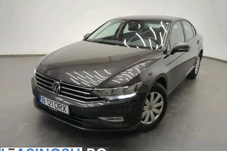 Volkswagen Passat din 2021 cu 69.561 km - oferta VOL226566 - foto 1