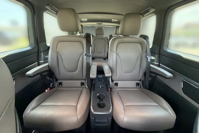 Mercedes-Benz V (Clasa V) din 2023 cu 27.000 km - oferta MER226574 - foto 25