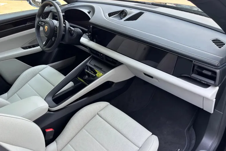 Porsche Macan din 2026 cu 12.000 km - oferta POR226600 - foto 12