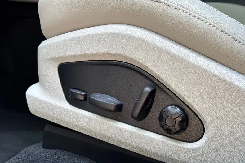Porsche Macan din 2026 cu 12.000 km - oferta POR226600 - foto 16